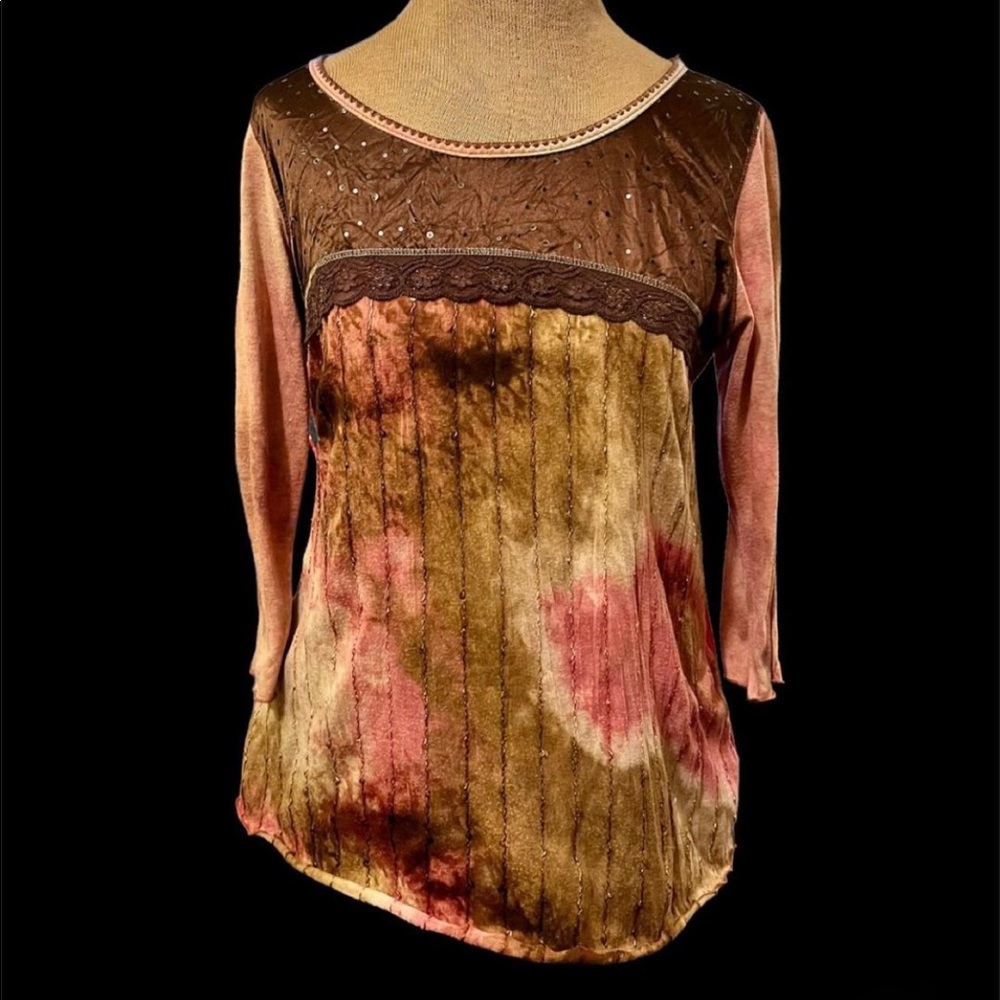 Edista Sequin top